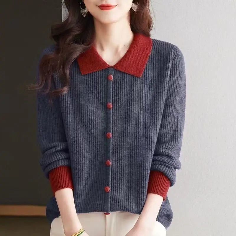 Clara™ | Contrast Collar Buttoned Knit Sweater