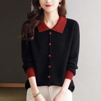 Clara™ | Contrast Collar Buttoned Knit Sweater
